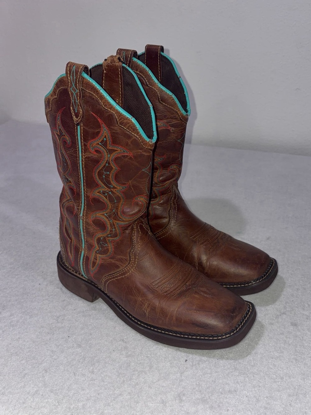 Brown Leather Women's Lace-Up Western Boots with Turquoise Trim
